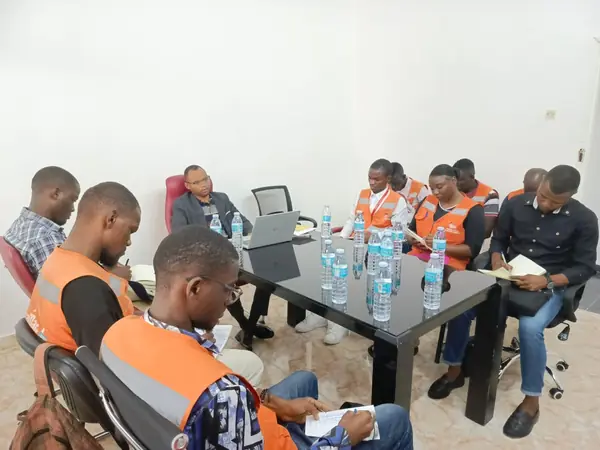 Equipa da Base R.H no projecto Gira Mais da ENBI, Empresa Nacional de Bilhética Integrada